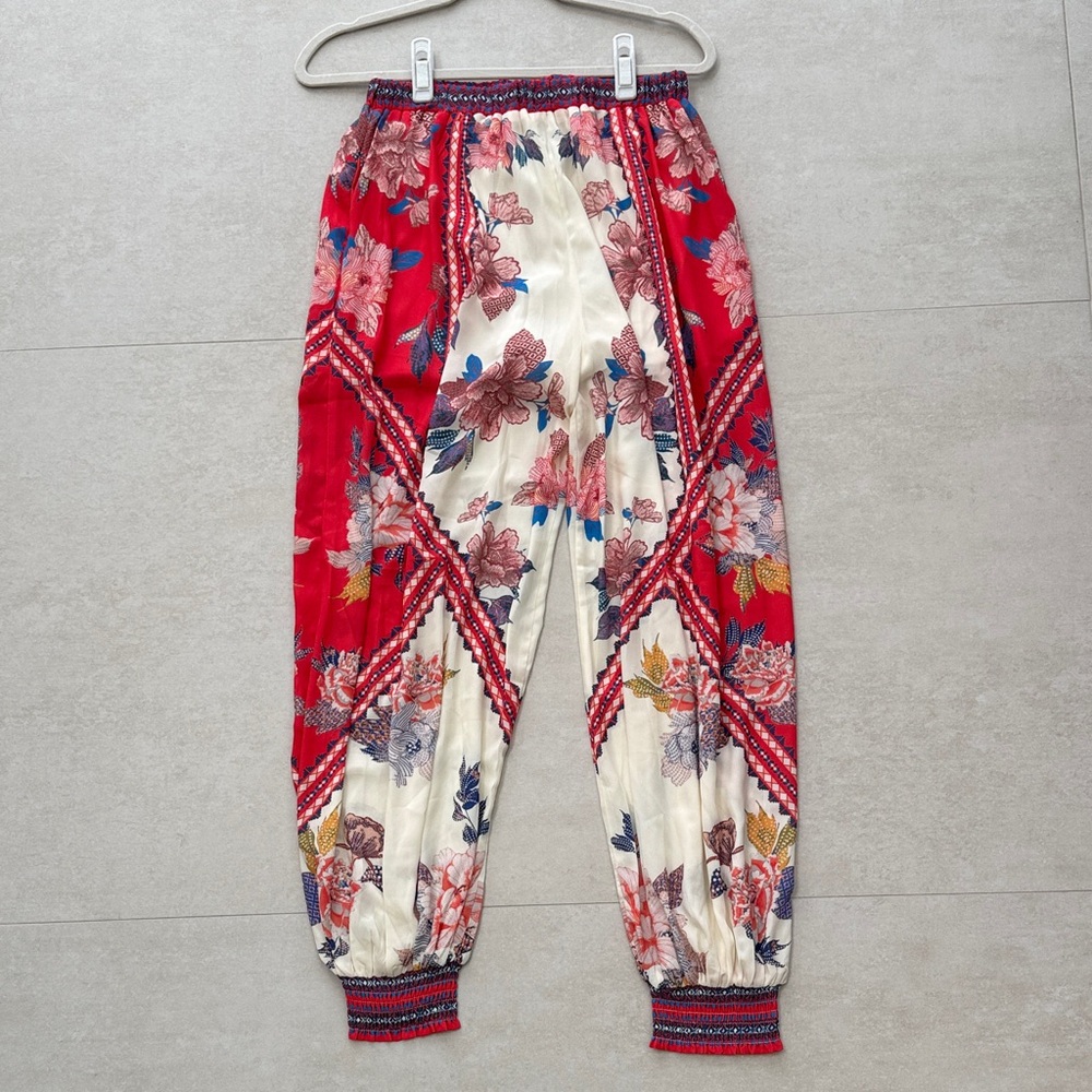 Flying Tomato Red and Cream Floral Cropped Pants